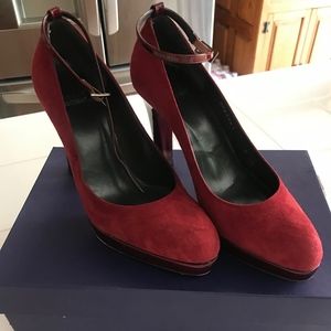 Stuart Weitzman Bracelet Scarlet Suede Pumps